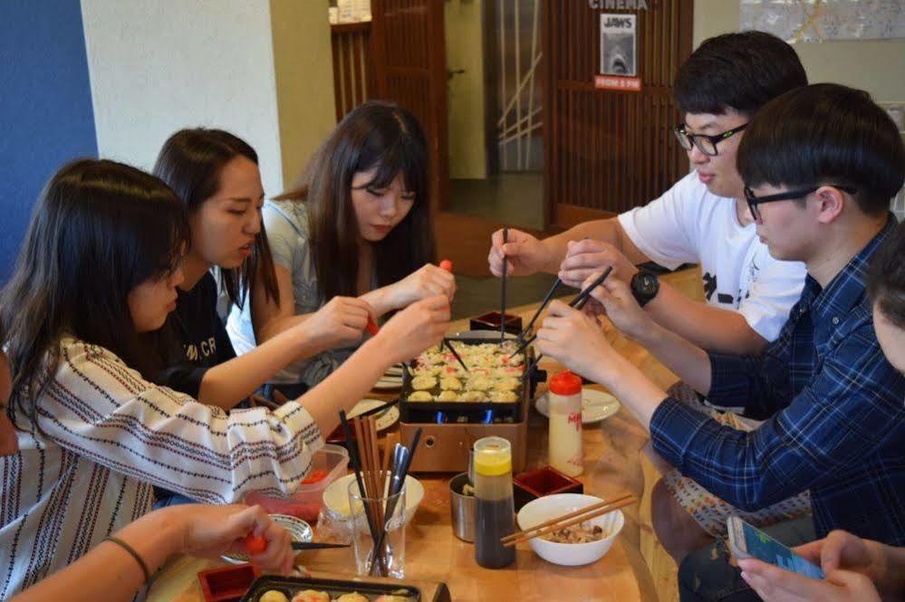 Fuku Hostel Nagomi Namba Osaka Buitenkant foto